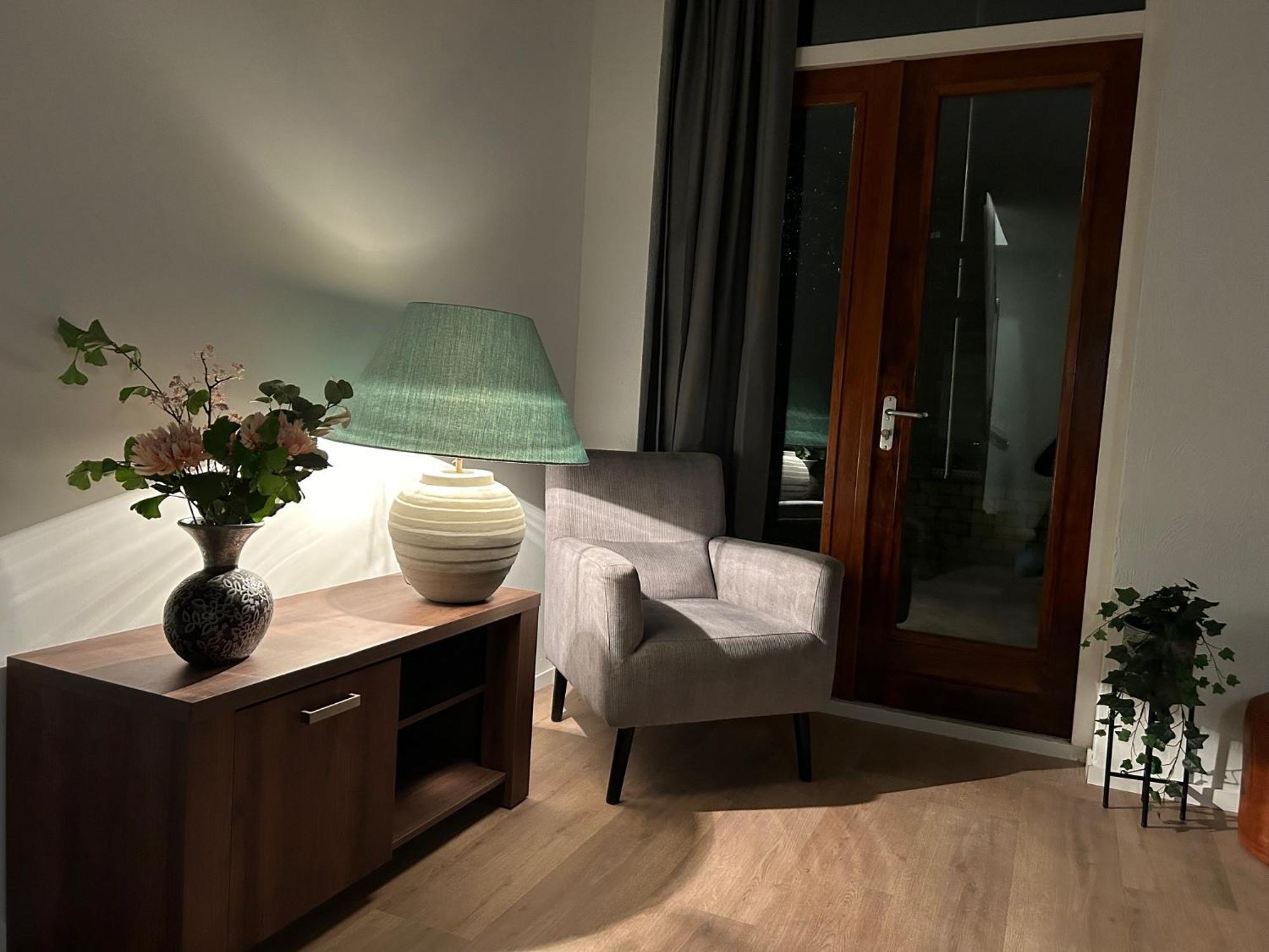 Hotel Неєвен Екстер'єр фото
